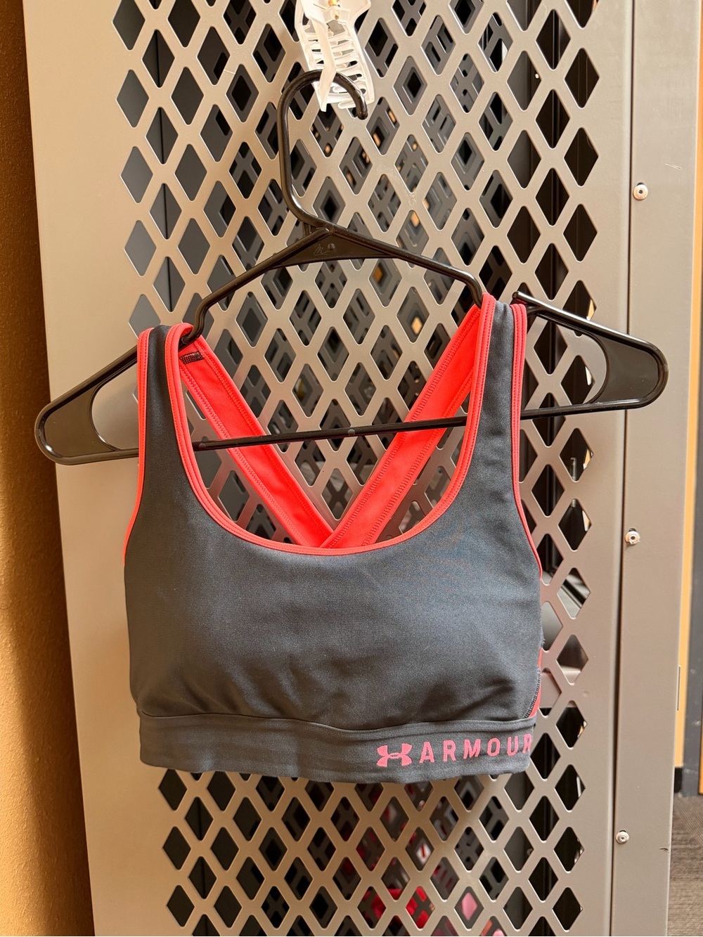Under Armour Mid Crossback Sports Bra